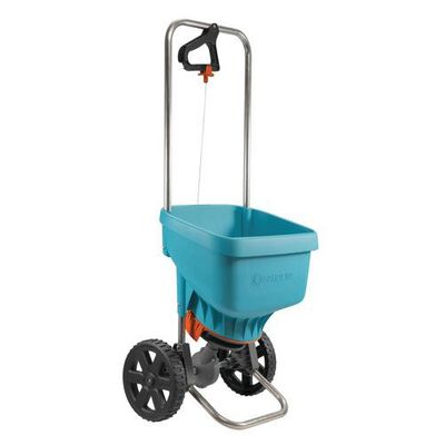 Spreader for salt