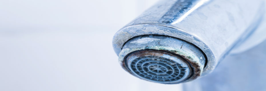 Verwijder en voorkom kalk in uw sanitair